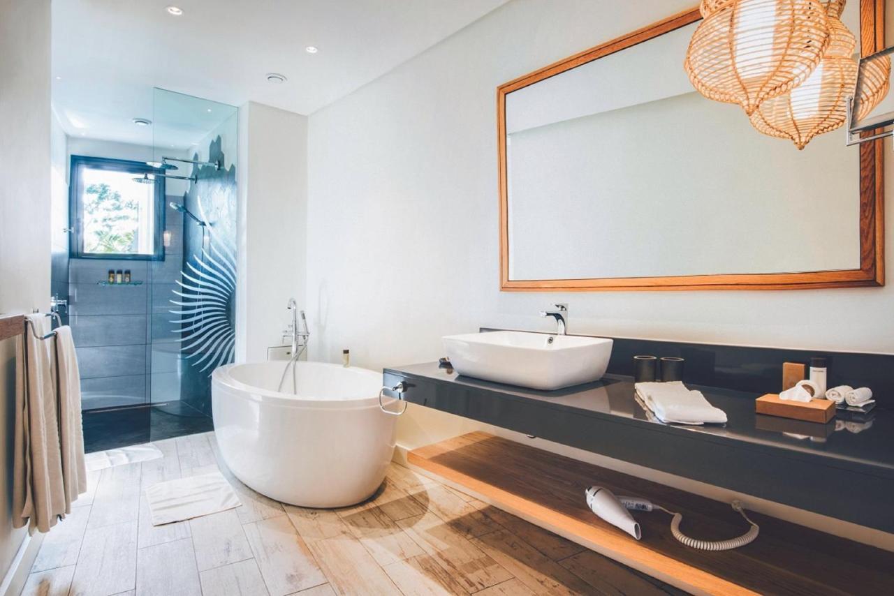 Victoria Beachcomber Resort & Spa - Victoria For 2 - Adults Only ポワント・オー・ピマン エクステリア 写真